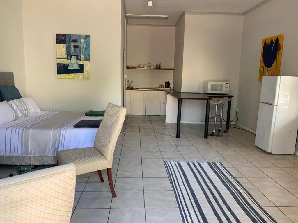 Le Grec Wine Tram Apartment Franschhoek Esterno foto