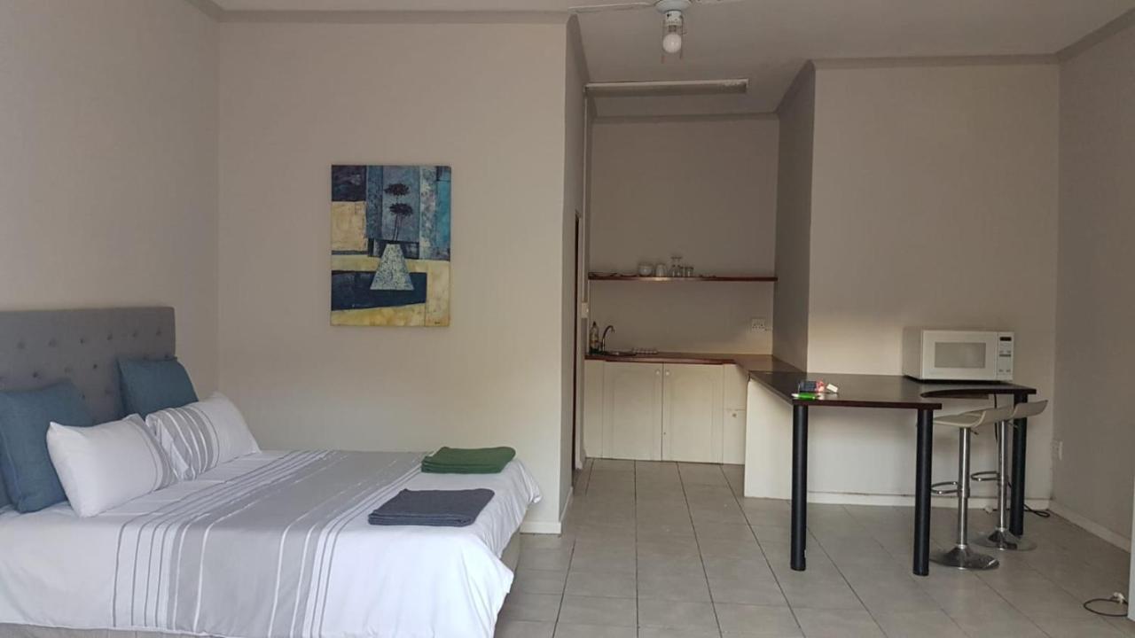 Le Grec Wine Tram Apartment Franschhoek Esterno foto